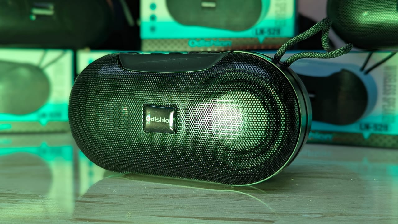 Portable Box Speakers BT Wireless 3D Stereo Perfect Sound System Support FM Radio Stage Speaker